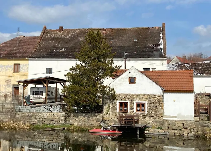 Apartmán U Splavu Putim